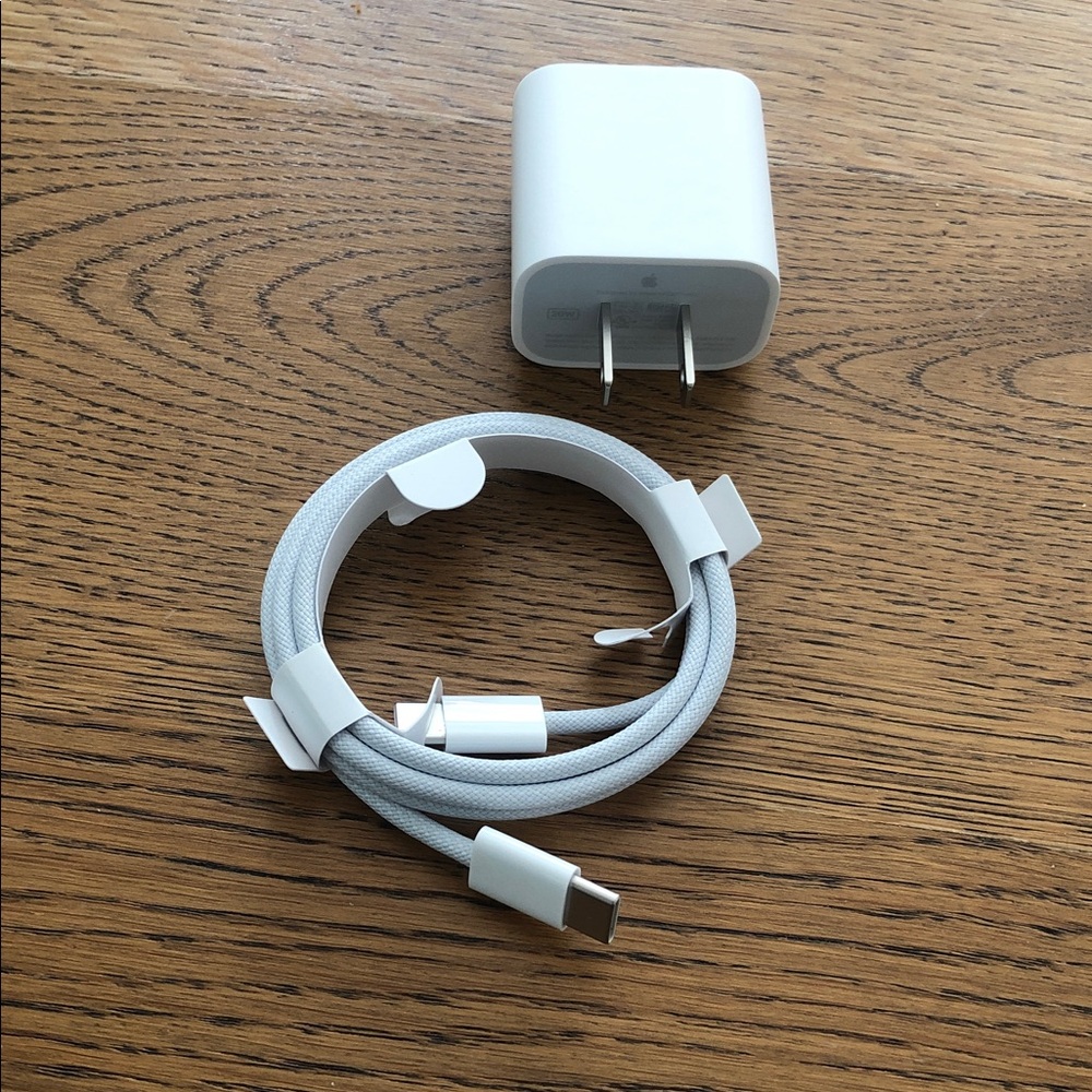 Apple USB-C 20W Power Adapter and 2m USB-C Charge Cable - White